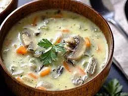 Сливочный суп с рисом и грибами